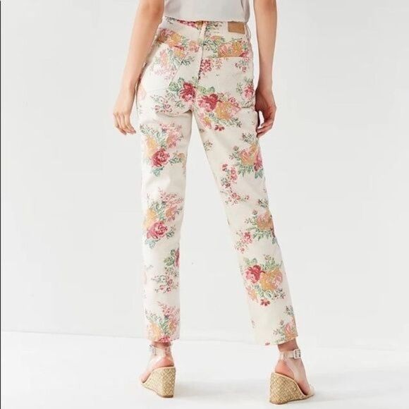 BDG for URBAN OUTFITTERS Floral High Rise Mom Jeans Size 29 - Picture 3 of 11